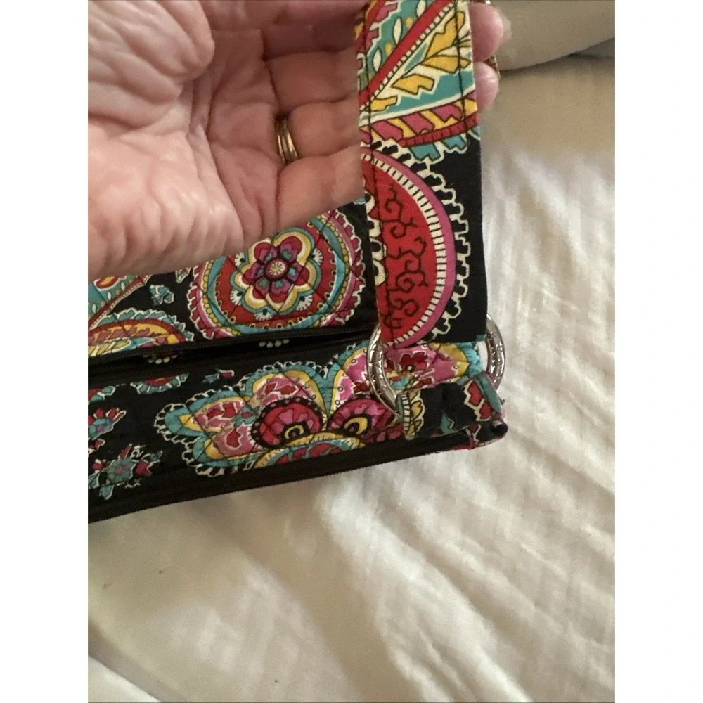 vera bradley crossbody Bag Vibrant Quilted Parisian Paisley pattern Retired